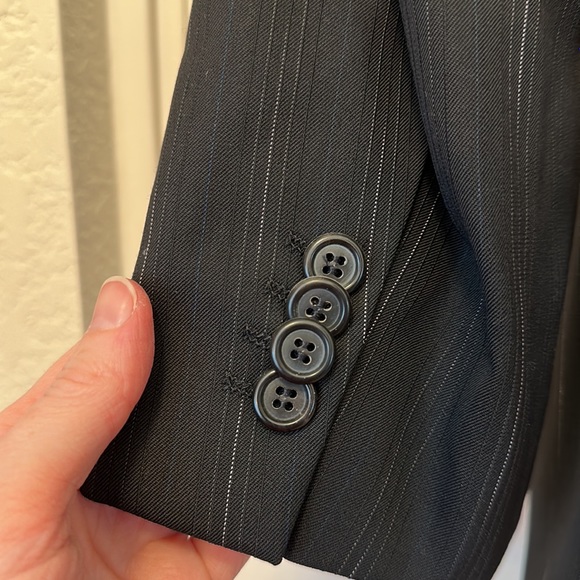 Men’s Suit Hugo by Hugo Boss Black with White Striping Detail - Picture 8 of 13